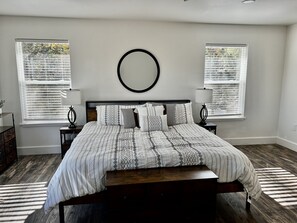 3 bedrooms, iron/ironing board, free WiFi, bed sheets