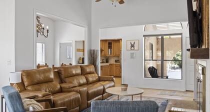 PRIVATE Launch & Beach, 3 Bd, 2 Ba - "The Bullhead Boho"