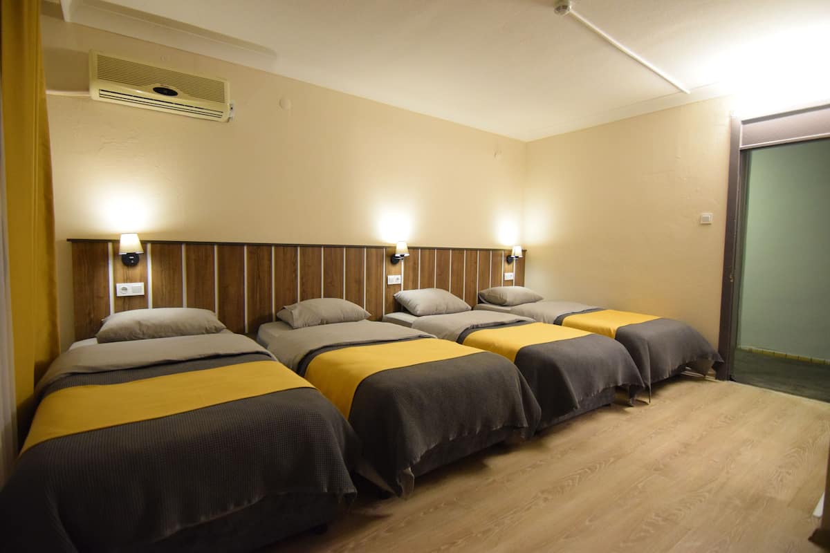 Family Quadruple Room | Terrace/patio