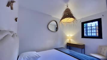 1 habitación, decoración personalizada y muebles diferentes