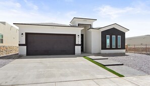 Exterior - Enchanted Vista Retreat  (El Paso)