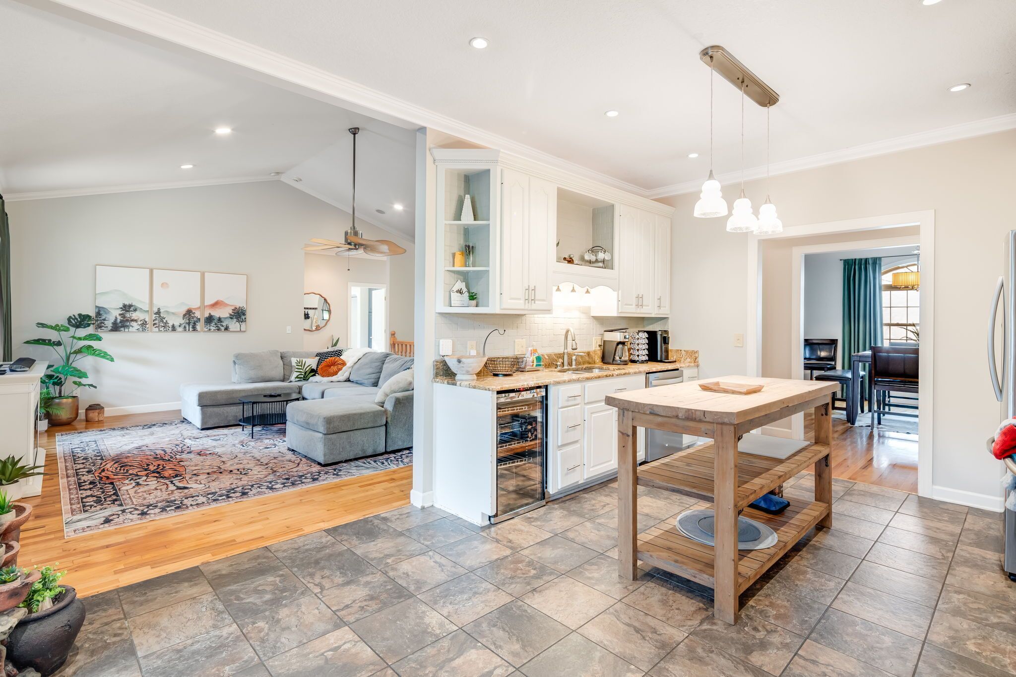 Smart TV, fireplace, table tennis, books