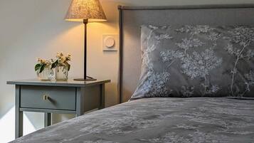 1 chambre, lit parapluie, Wi-Fi, draps fournis