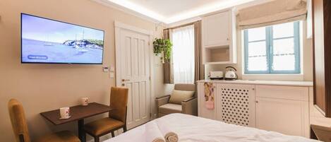 1 bedroom, iron/ironing board, free WiFi, bed sheets