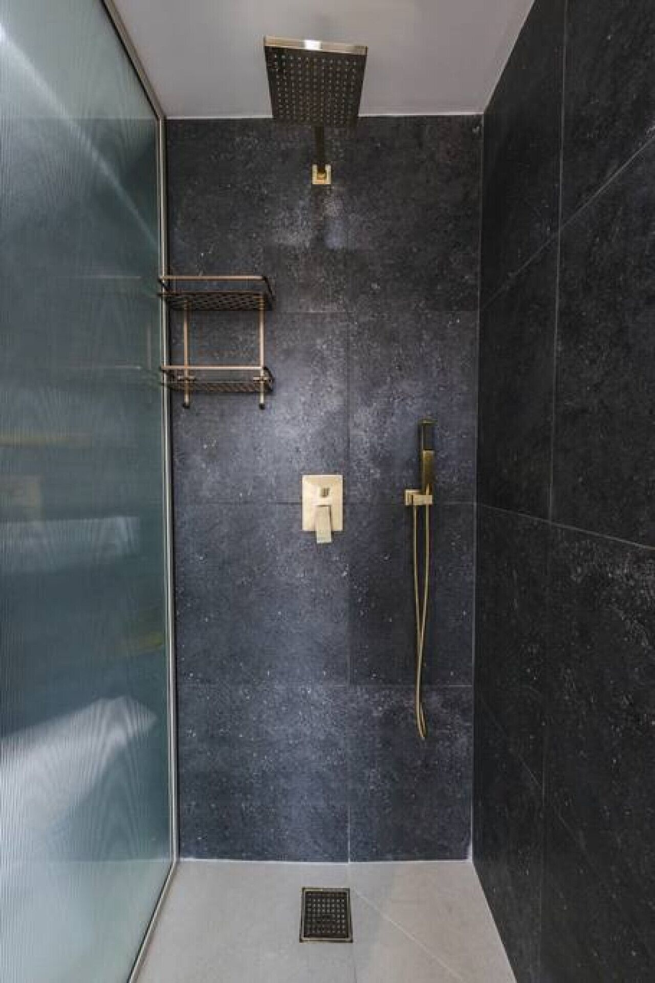 ヘアドライヤー、タオル