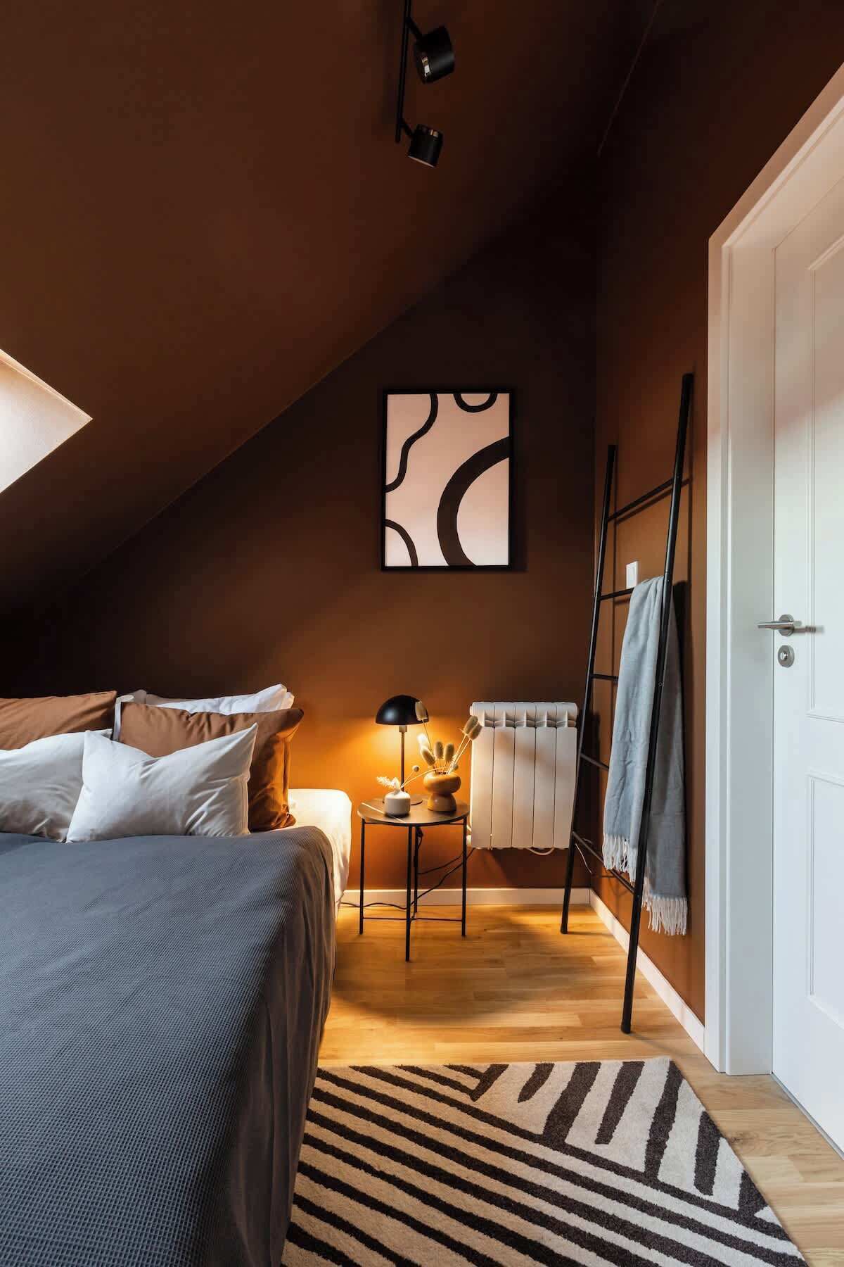 3 makuuhuonetta, silitysrauta/-lauta, vauvan matkasänky, Wi-Fi