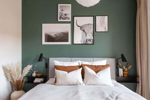 3 quartos, ferros/tábuas de passar roupa, Wi-Fi, roupa de cama