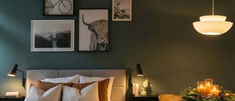 2 bedrooms, iron/ironing board, travel cot, WiFi