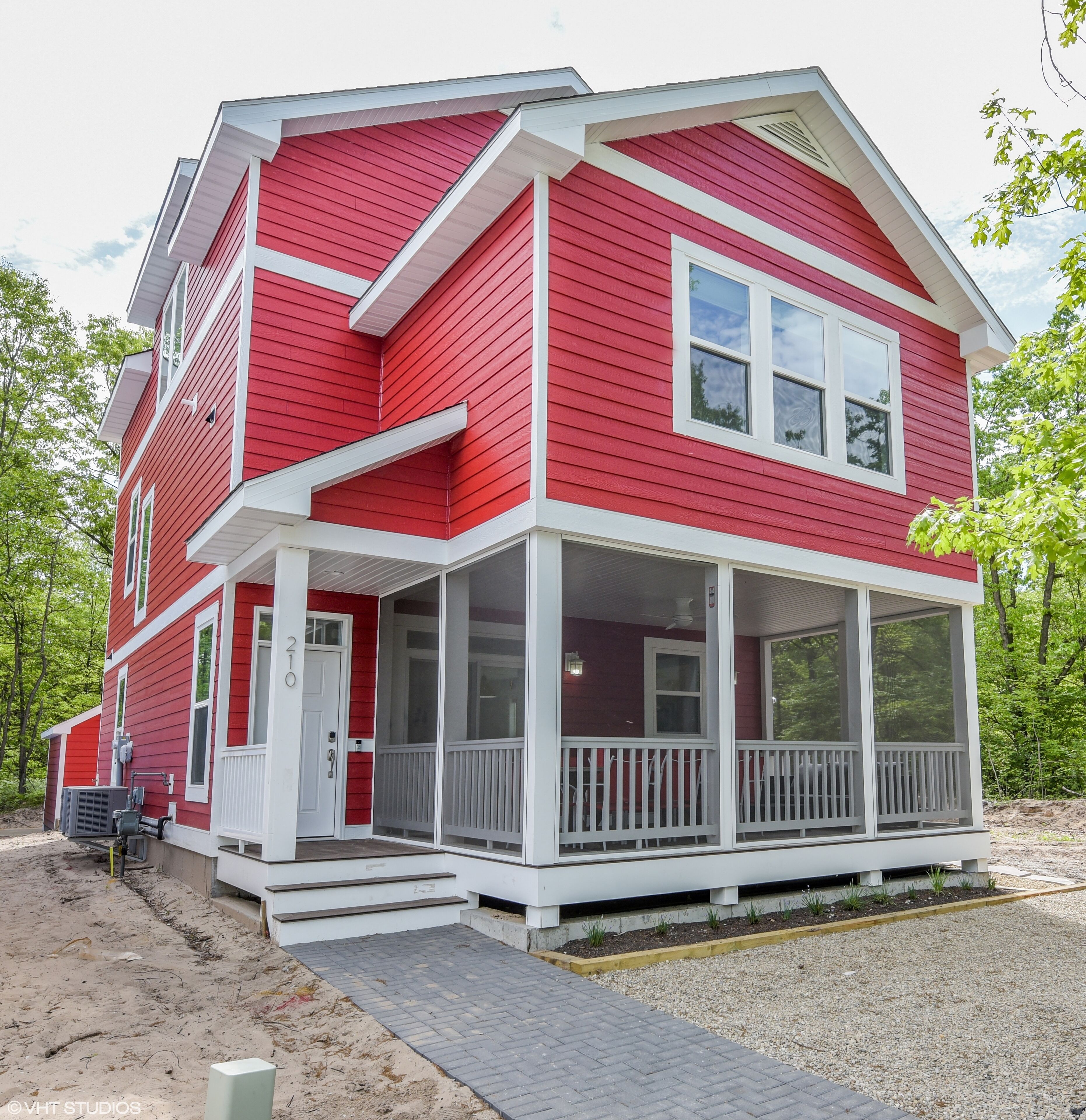 BEACHWALK RESORT SLEEPS 18! GREAT FAMILY GATHERING SPACE.