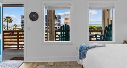 The Beach House Motel & Suites