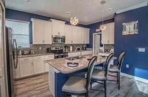 Fridge, microwave, oven, dishwasher - 1630MVD-The Retreat at ChampionsGate by RedAwning (Davenport)