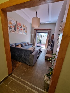 Living area - Very Comfortable Flat With Garden.1 min From the Beach ! (Essaouira)