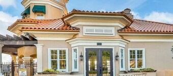 Exquisite Waterfront Retreat - Pet Friendly by RedAwning