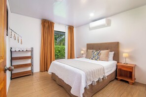 3 chambres, fer et planche à repasser, Wi-Fi, draps fournis