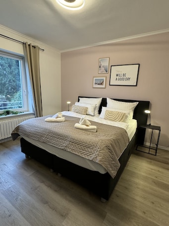 3 bedrooms, desk, iron/ironing board, travel cot. Schöne Wohnung in Ruhiger Lage