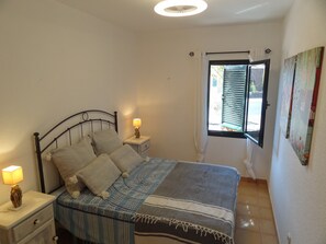 2 bedrooms, desk, iron/ironing board, travel cot - Casa con Piscina Climatizada y de Agua Salada ¡para Cualquier Época del Año! (CN)