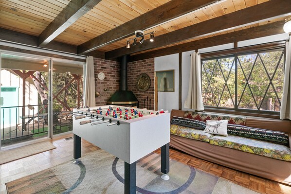 Games room - Kapers (Big Bear Lake)
