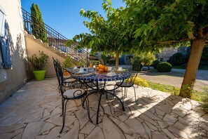 Exterior - La Maison de Charlotte (Amberre)