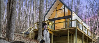 Rocky Hollow | Hocking Hills, Lush Cabin, Hot Tub