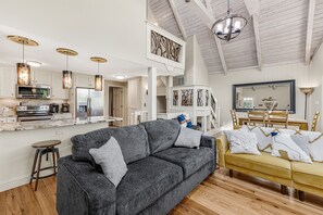 Smart TV, chimenea y futbolito 