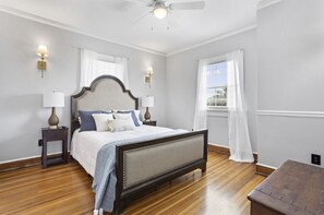 4 bedrooms, WiFi, bed sheets