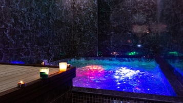 Bilik wap, urutan sukan, perkhidmatan urut