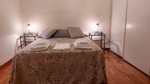1 bedroom, iron/ironing board, travel crib, free WiFi
