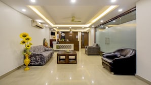 Reception - Treebo Royal Orbit, Metropoliton (Kolkata)