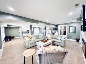 Smart-TV, Kamin, Videospiele