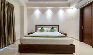Premium-Doppel- oder -Zweibettzimmer, Balkon | Zimmersafe, Schreibtisch, Bügeleisen/Bügelbrett, Bettwäsche