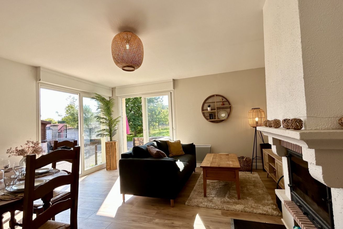 Televisie en een open haard