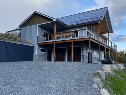 Incredible views in Homer, AK, first floor 2BR/1BA, kitchen, pet friendly