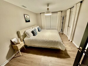 3 chambres, fer et planche à repasser, lit parapluie, Wi-Fi gratuit