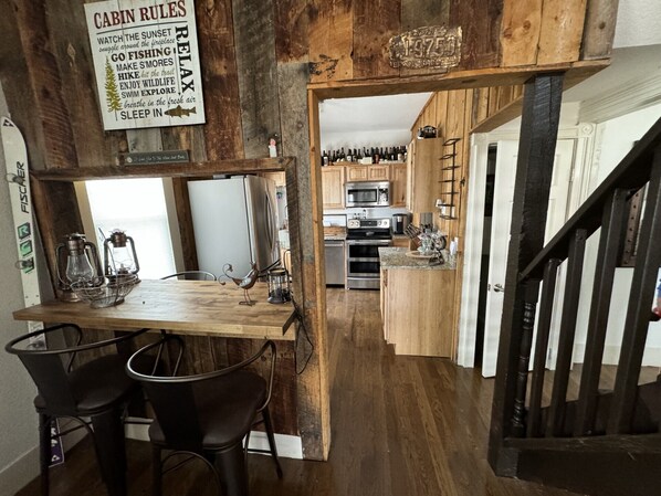 Fridge, microwave, oven, stovetop - Fully Renovated Historic House in the Heart of downtown Cripple Creek (Cripple Creek)