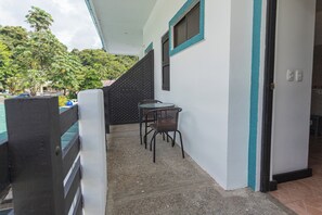 Kamar Standar | Teras/patio