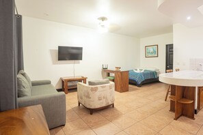 Living area - Inn on the Park (Quepos)