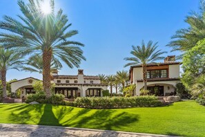 Exterior - Private Lake Front Spanish Hacienda (Indio)