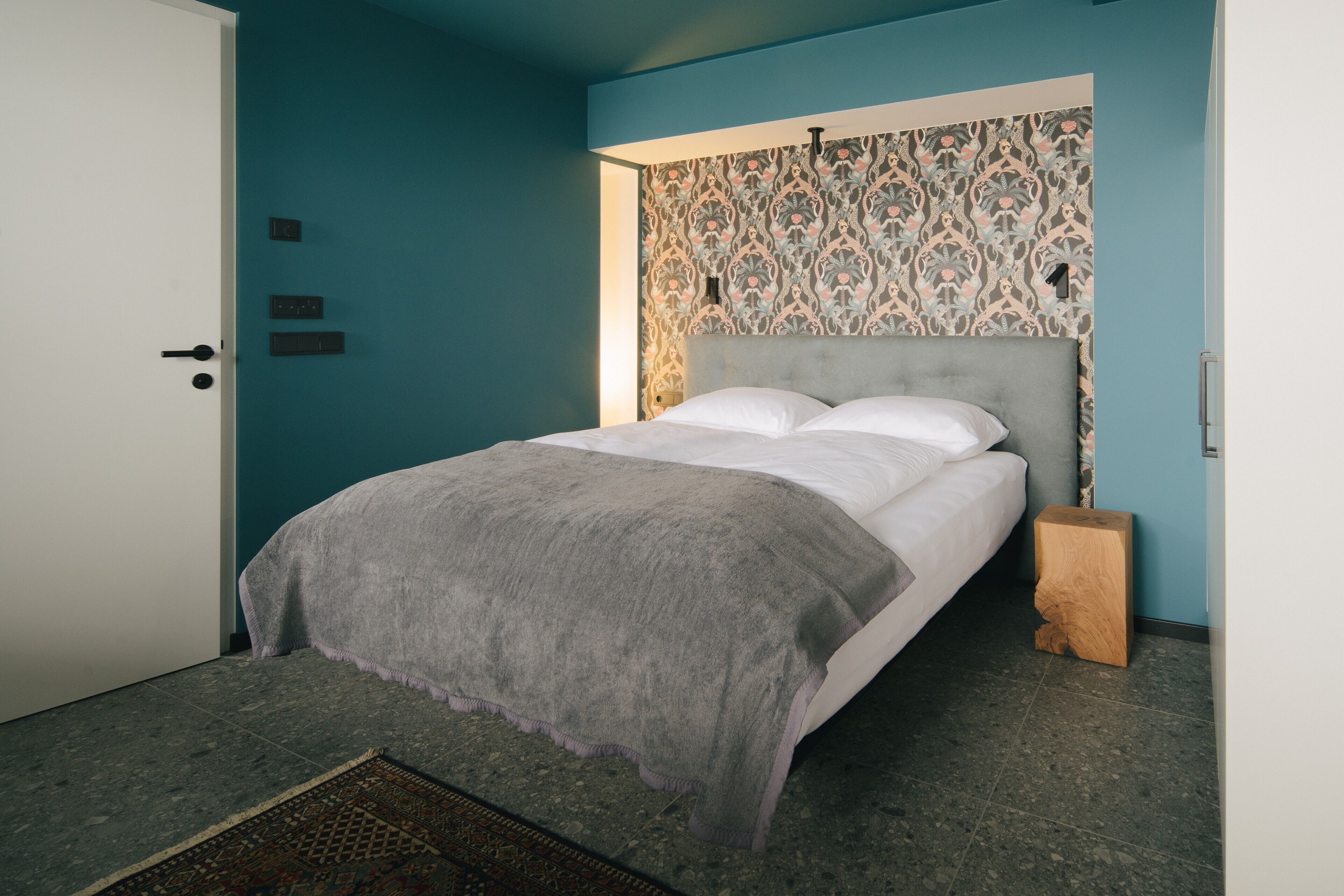 1 habitación, tabla de planchar con plancha, wifi gratis y ropa de cama 