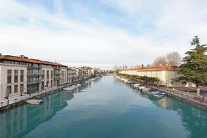 Marina - Apartment 'Casa Cattaleya Del Sol' with Lake View, Wi-Fi & Air Conditioning (Peschiera del Garda)
