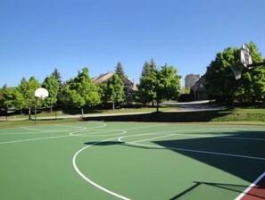 Sports court - Right on 7 Springs Property, Newly Remodeled, 3 Bed, 3Bath Condo.  (Champion)