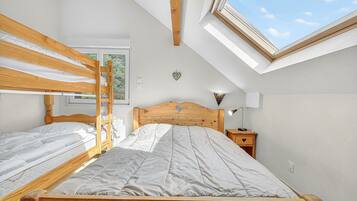 3 habitaciones, tabla de planchar con plancha y wifi gratis