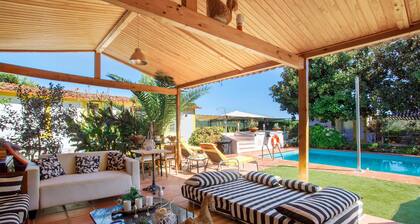 Holiday Home "Casa Do Campo Dornes Um" with Shared Pool, Shared Garden & Wi-Fi