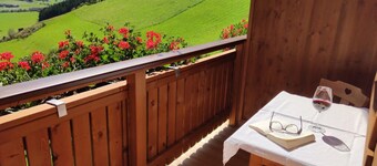 Ferienwohnung 'Ausserharmerhof Himmelreich' mit Bergblick, Gemeinschaftsgarten und WLAN