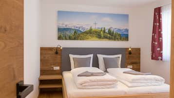 2 camere, ferro/asse da stiro, Wi-Fi gratuito, lenzuola