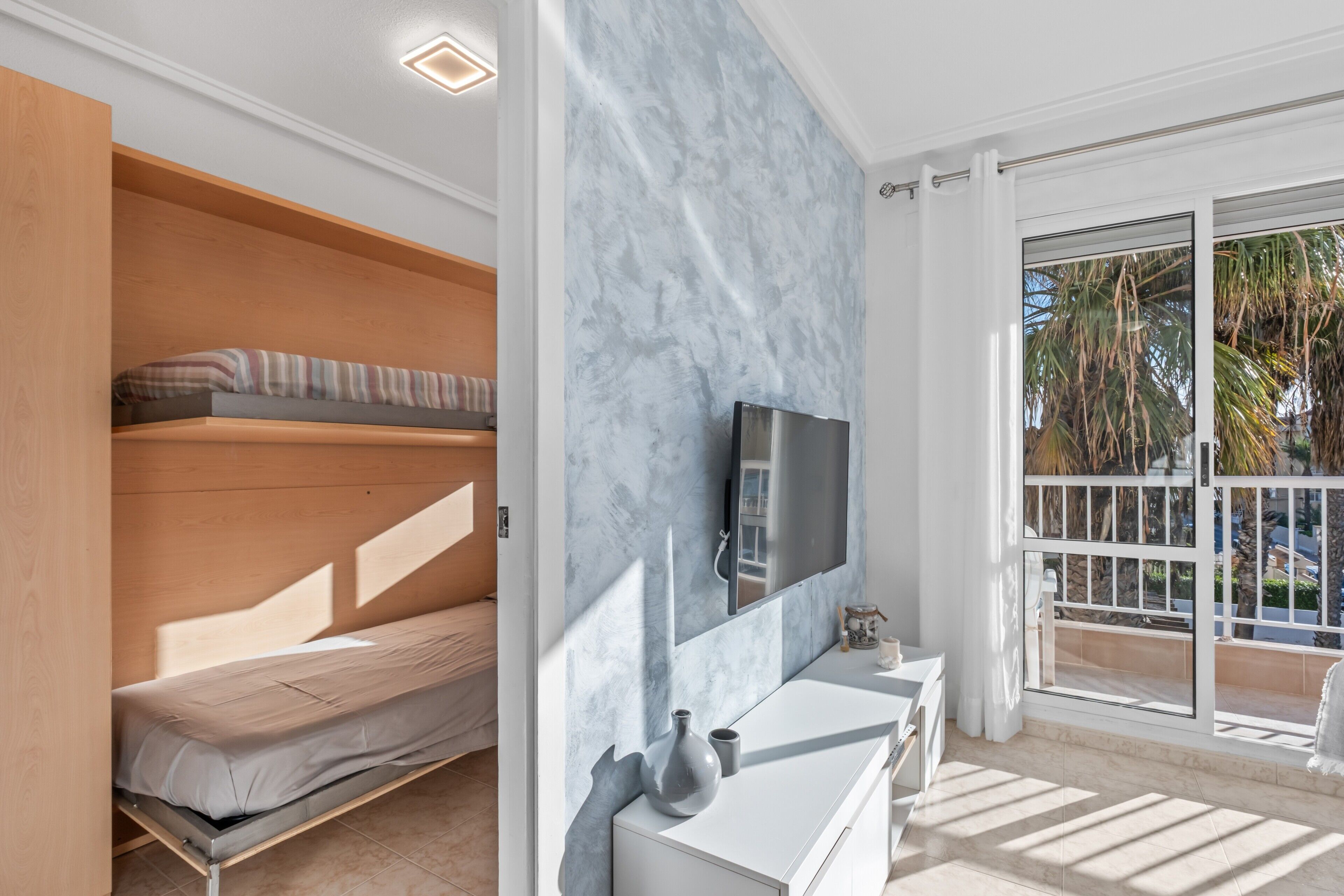 2 habitaciones, tabla de planchar con plancha y wifi gratis 