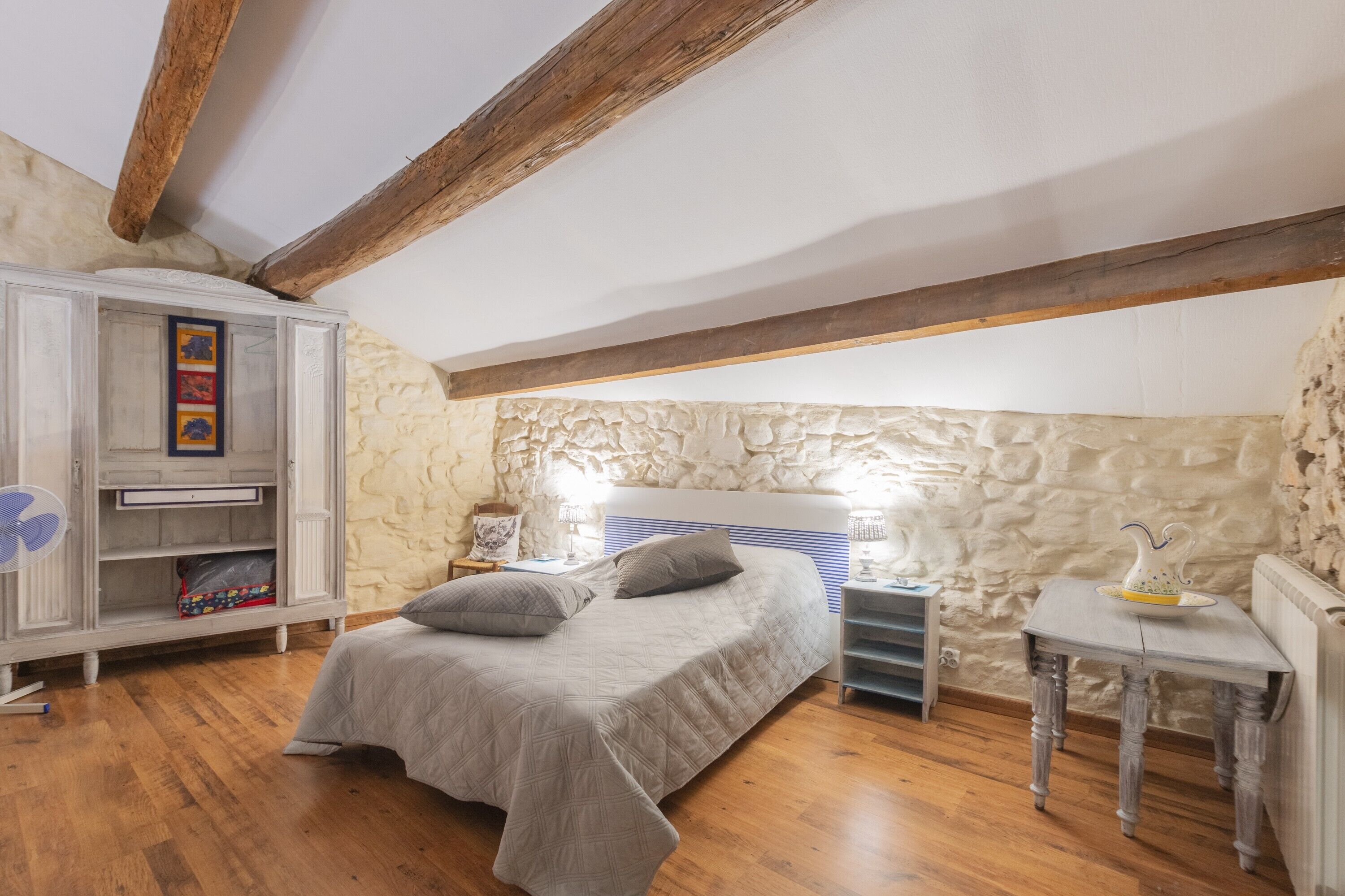 3 bedrooms, iron/ironing board, free WiFi