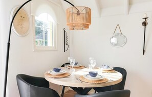 Dining - 2 bedroom amazing home in Putten (Putten)