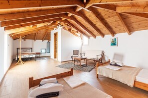 3 bedrooms, iron/ironing board, free WiFi, bed sheets - Country House 'White Pearl Apolakkia 2' with Shared Pool, Shared Terrace and Wi-Fi (Rhodes)