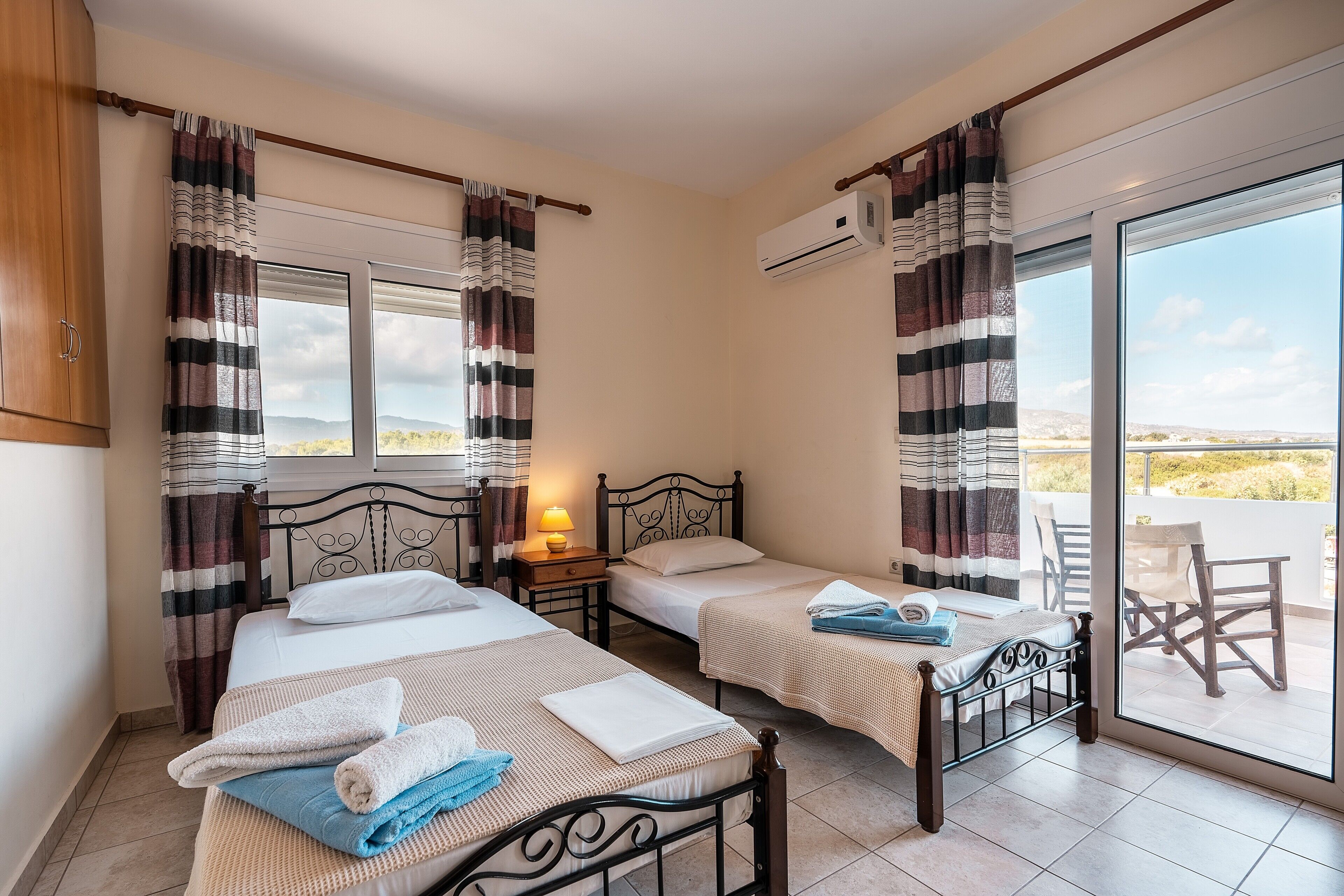 3 bedrooms, iron/ironing board, free WiFi, bed sheets