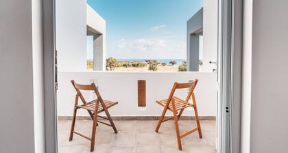 Country House 'White Pearl' with Private Pool, Private Terrace and Wi-Fi